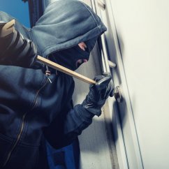 web-roehling-sicherheitstechnik-einbrecher.jpg