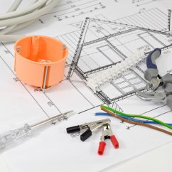 web-roehling-haustechnik-plan-werkzeug.jpg